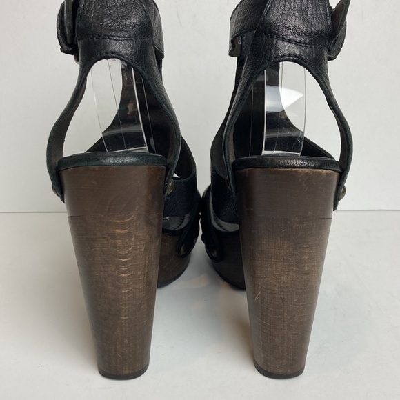 Stuart Weitzman T-Straps Black Leather Wood Heels Studded Sandals SZ 7.5 Party - Picture 12 of 16